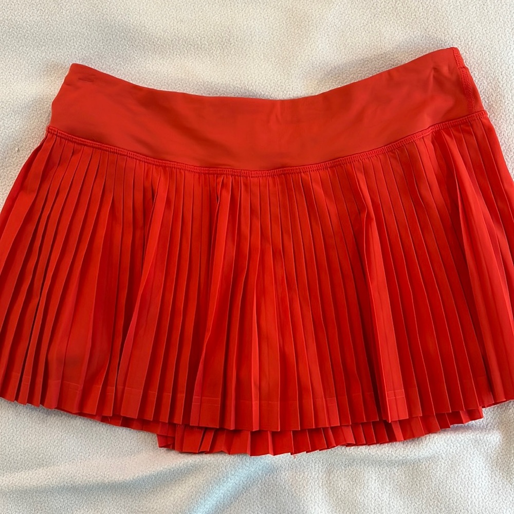 lululemon Pleat To Street Skirt - 8 - alarming red